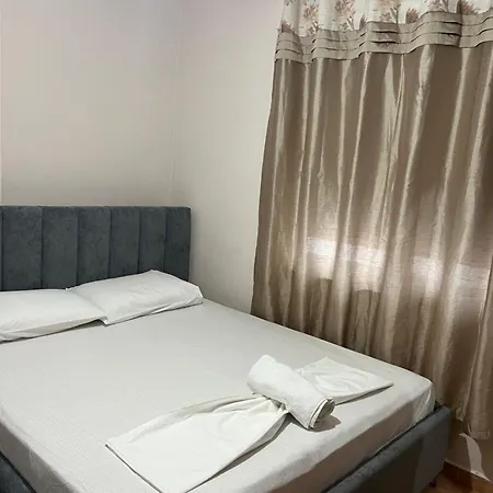 15 Golem (Tirana)